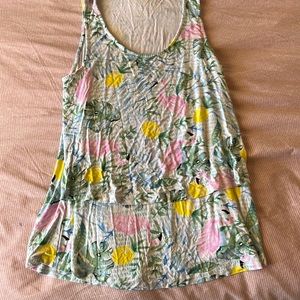 Latched Mama Flamingo Tank